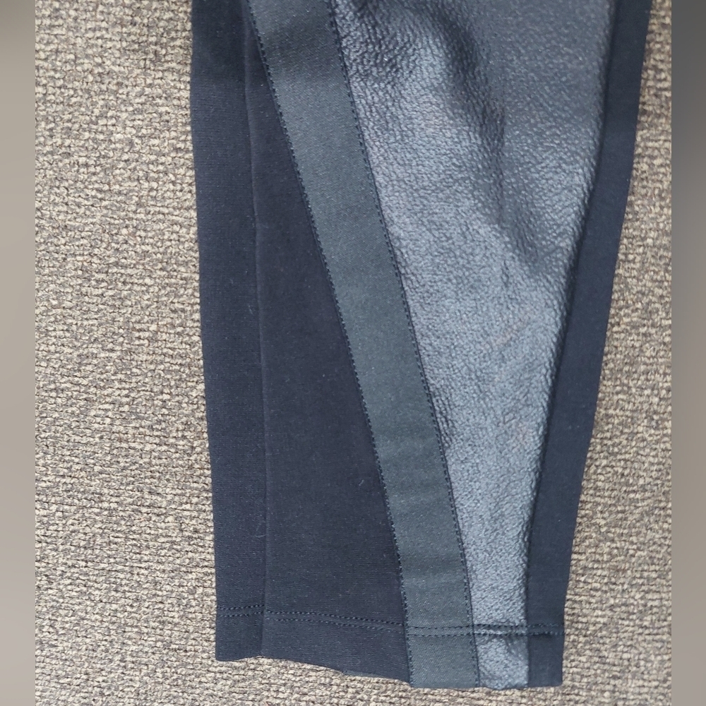 BCBG Max Azria Landyn Vegan Leather Black Leggings Size XS - Picture 9 of 11